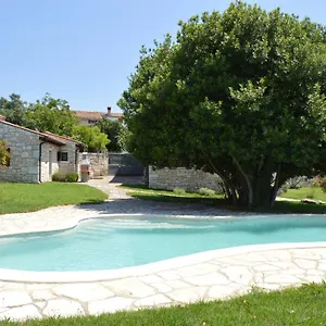 Villa Kirsten, Žminj